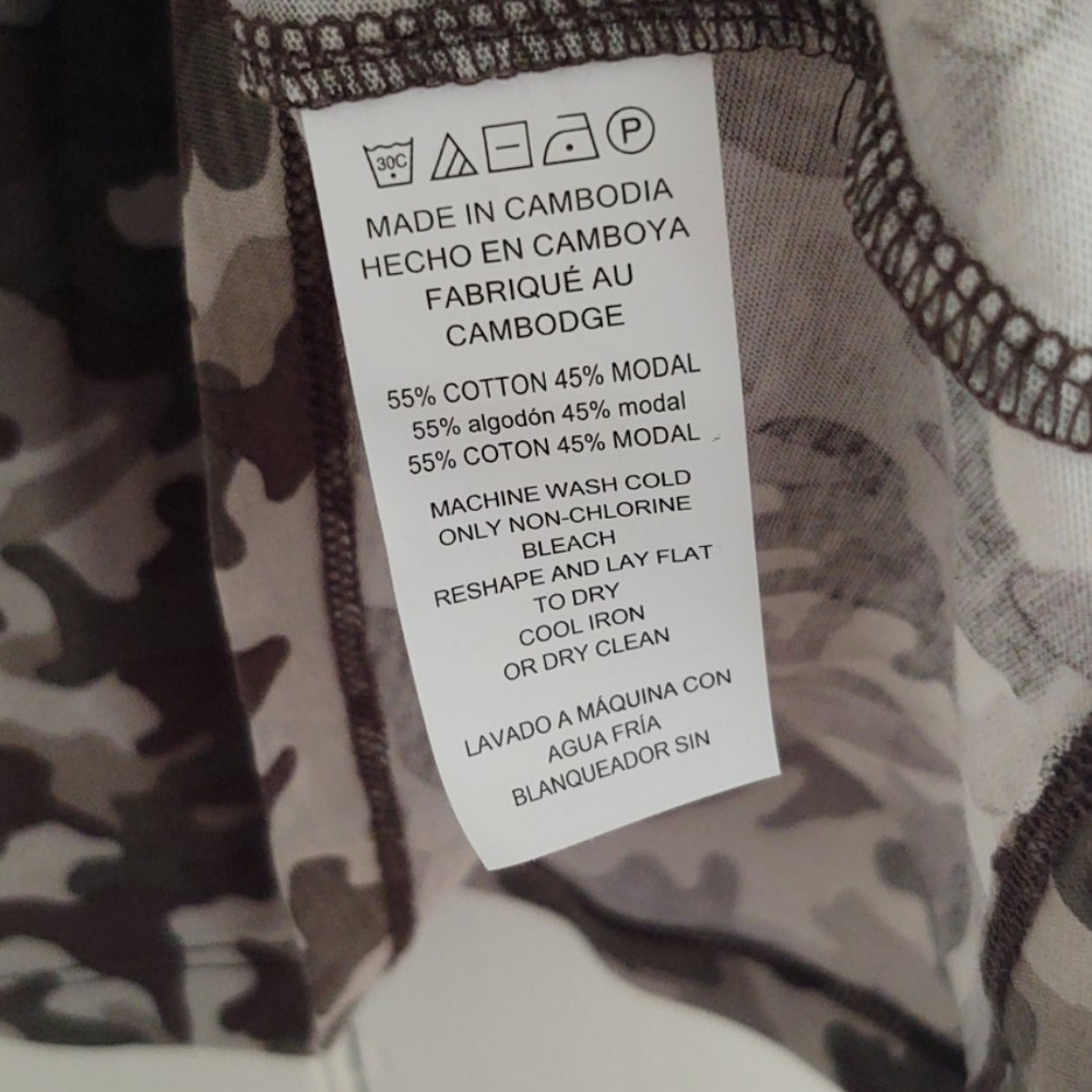 🔥HP🔥Michael Kors Camo Womens MK Logo T-Shirt NWT - Picture 5 of 5